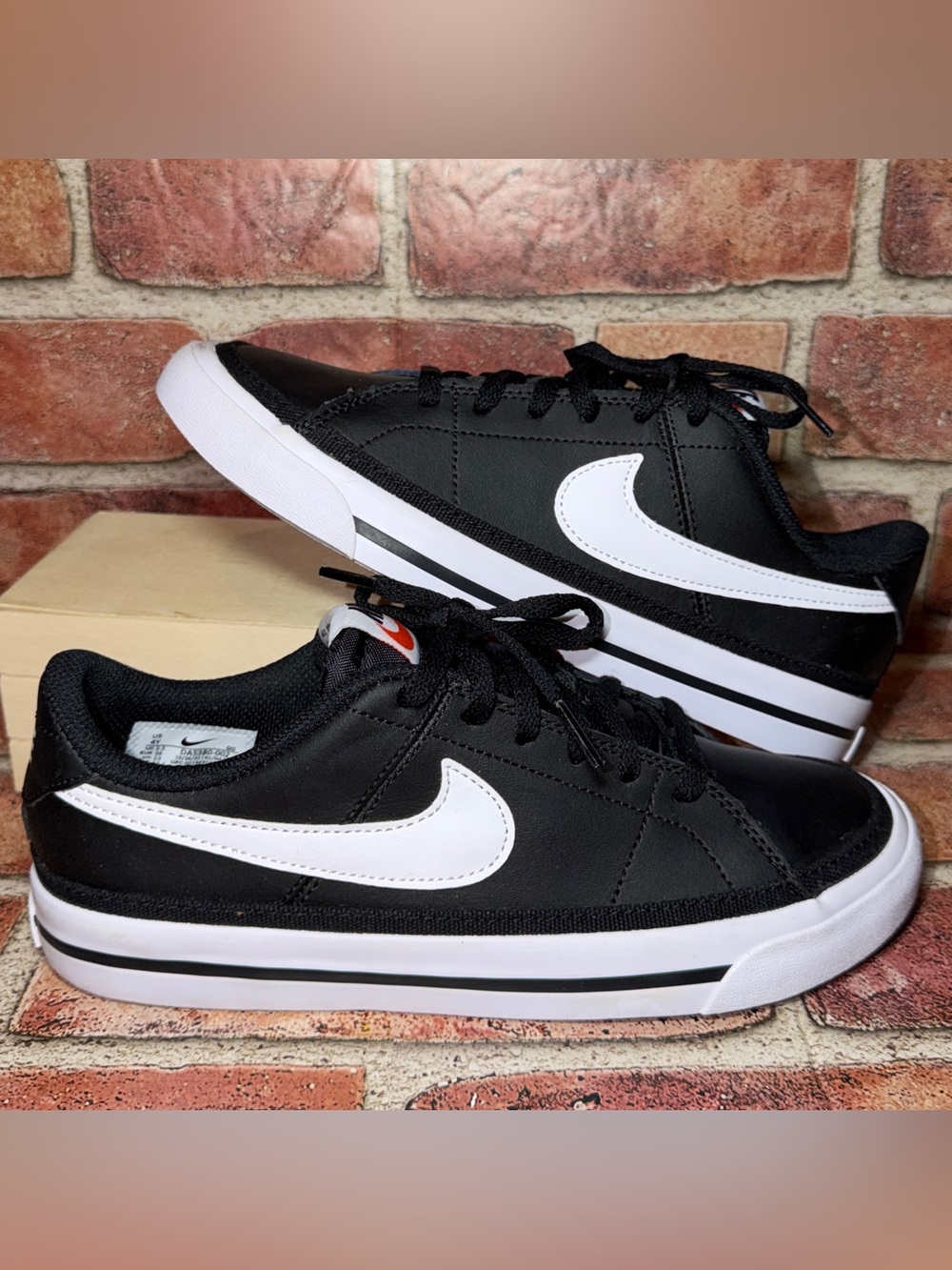 Pre-Owned Nike Court Legacy Black/White Sneaker Shoes Size 4Y DA5380-002 Unisex